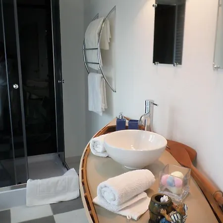 Chambres D'hotes La Frise Bed & Breakfast
