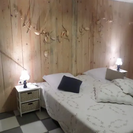 Bed & Breakfast Chambres D'hotes La Frise